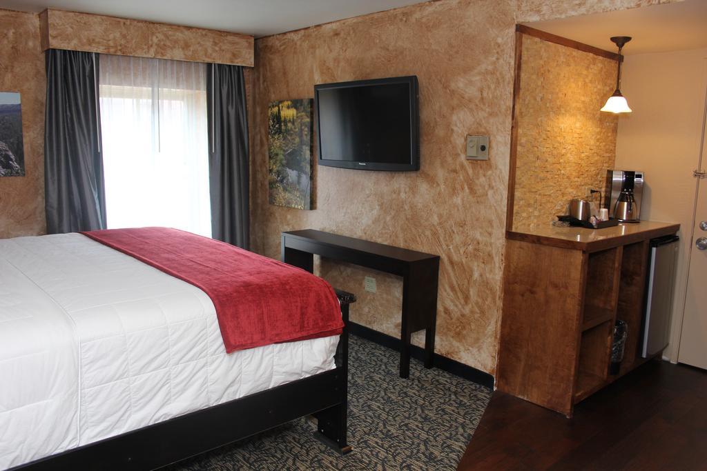 Grand Z Hotel Casino By Red Lion Hotels (Adults Only) Сентрал-Сити Экстерьер фото